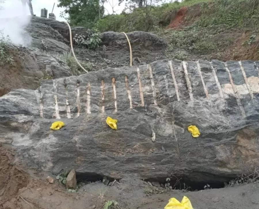 Rocha grande entre Presidente Kennedy e Itaporã que atrasa obras será detonada nesta terça-feira, 11