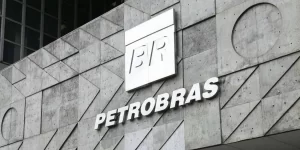 Governo e Petrobras discutem nesta terÃÂ§a preÃÂ§o dos combustÃÂ­veis