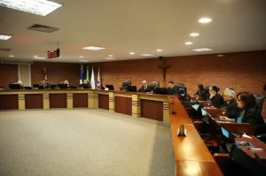 Relator, juiz José Ribamar vota favorável a reintegração dos Pioneiros no Governo do TO