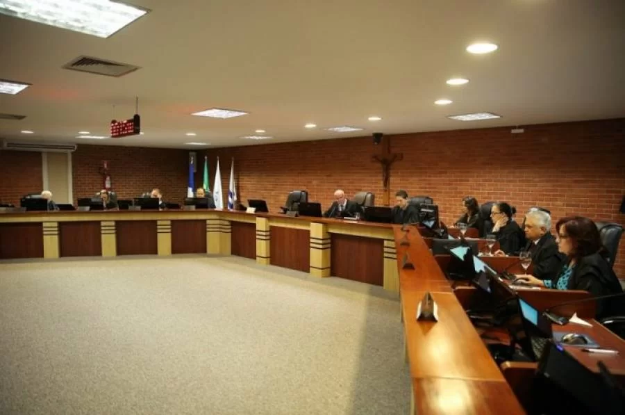 Relator, juiz José Ribamar vota favorável a reintegração dos Pioneiros no Governo do TO