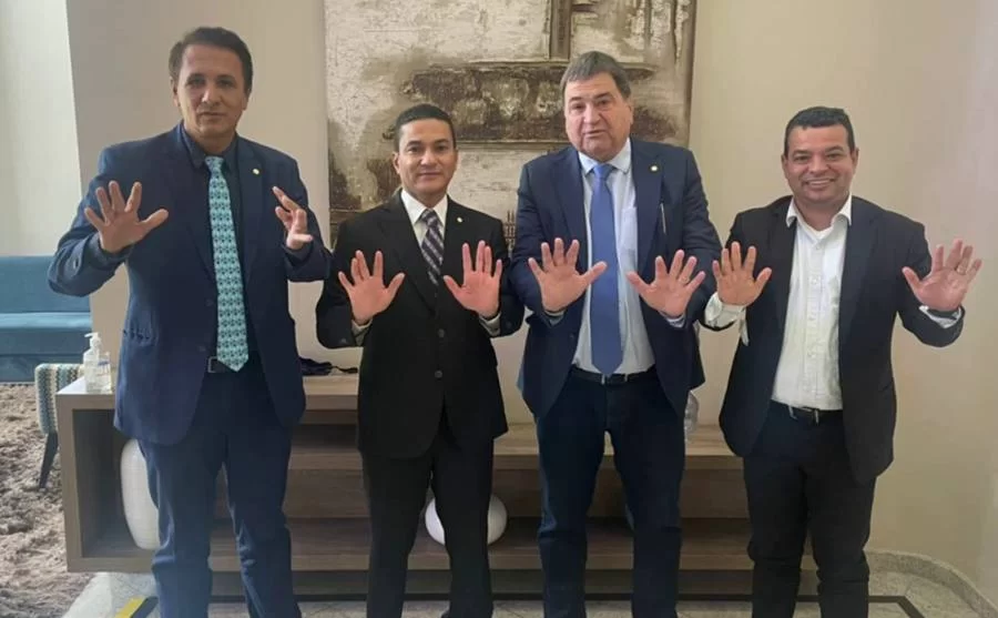 Gaguim bate o martelo e vai para o Republicanos de Halum que continua no partido