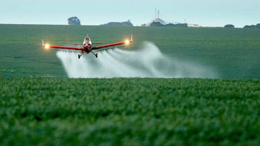 CÃ¢mara dos Deputados aprova texto que flexibiliza a autorização para uso de agrotóxicos no Brasil