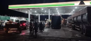 Em Colinas e outras cidades do TO, filas se formam em postos após anúncio de aumentos nos preços