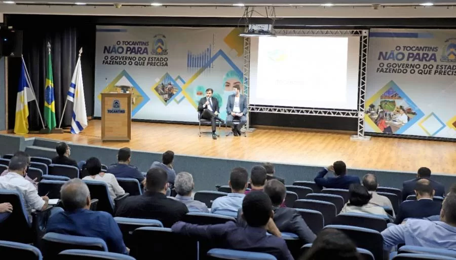 AudiÃªncia Pública é realizada para aprimorar projeto de energia solar nos órgãos públicos do Estado