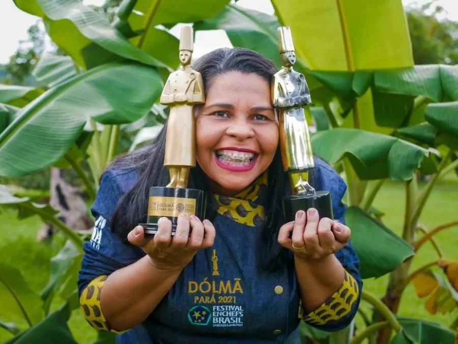 Chef de cozinha tocantinense, Ruth Almeida, recebe no Senado o Diploma Bertha Lutz