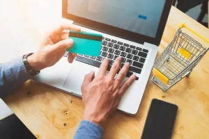 Ministério da Economia busca medidas para taxar compras de marketplaces, como Shopee, Shein e AliExpress