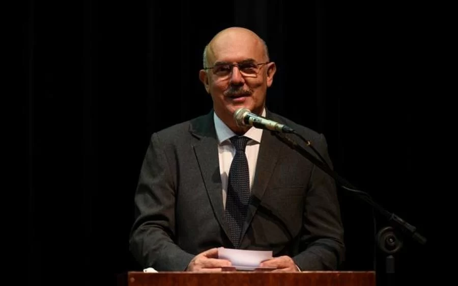 Ministro da educação anuncia exoneração do cargo após escÃ¢ndalo "Bolsolão do Mec"