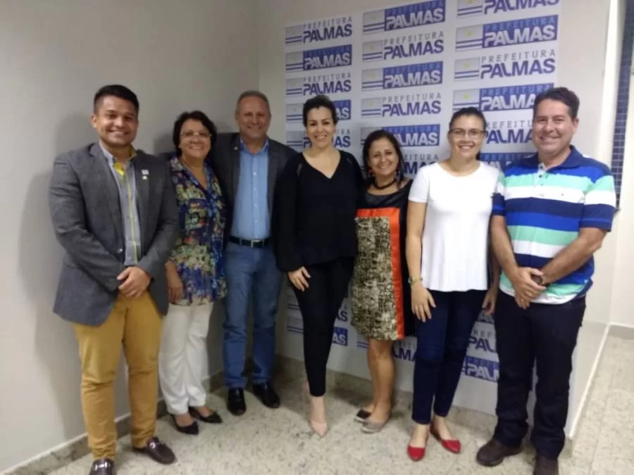 Cinthia Ribeiro se reÃÂºne com entidades que representam corretores de imÃÂ³veis