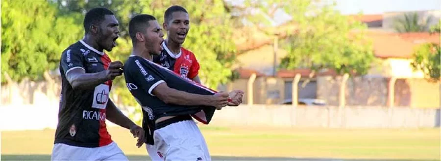 Capital Futebol Clube vence Palmas e se mantÃÂ©m na lideranÃÂ§a do Grupo C