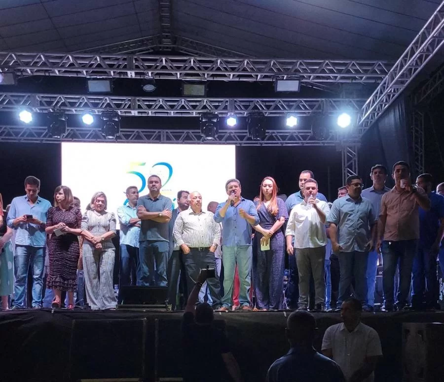 Osires Damaso participa das festividades pelo aniversário de Guaraí e entrega maquinário em Colméia