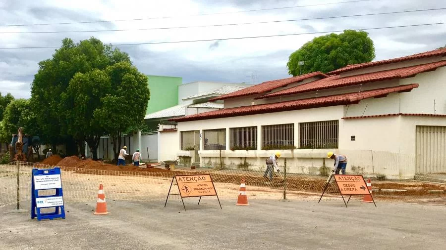 Obras de esgoto em Gurupi seguem no Waldir Lins durante o feriado de Tiradentes, confira o cronograma