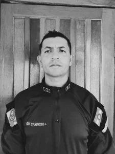 Homem é assassinado a facadas e suspeitos morrem após confronto com a PM