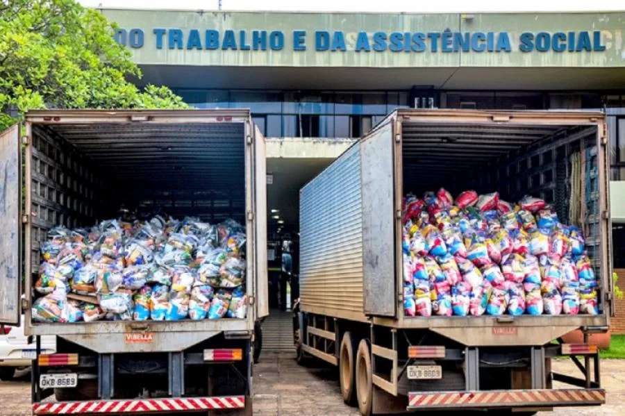 Esquema de fraude na distribuição de cestas básicas aproveitava  pandemia para efetuar contratos sem licitação