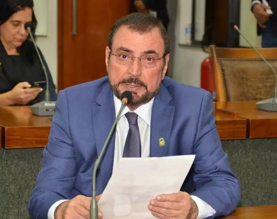 Issam Saado explica desligamento do PV, partido pelo qual foi eleito