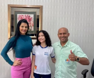 Aluna de escola pública em Palmas vence etapa estadual do Concurso Internacional de Redação