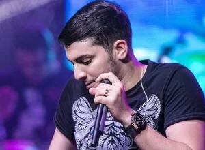 Jonas Esticado ÃÂ© a atraÃÂ§ÃÂ£o desta noite na Expocolinas