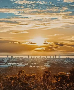 Veja o que funciona no feriado de aniversário de 33 anos da Capital