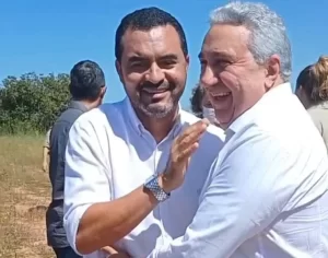 Bastidores eleições 2022: Mesmo após boatos Laurez Moreira não comenta sobre ser vice de Wanderlei Barbosa