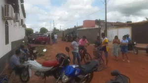 E meio a uma ação extrajudicial entre Prefeitura de Bandeirante e ATS, moradores cobram abastecimento de água