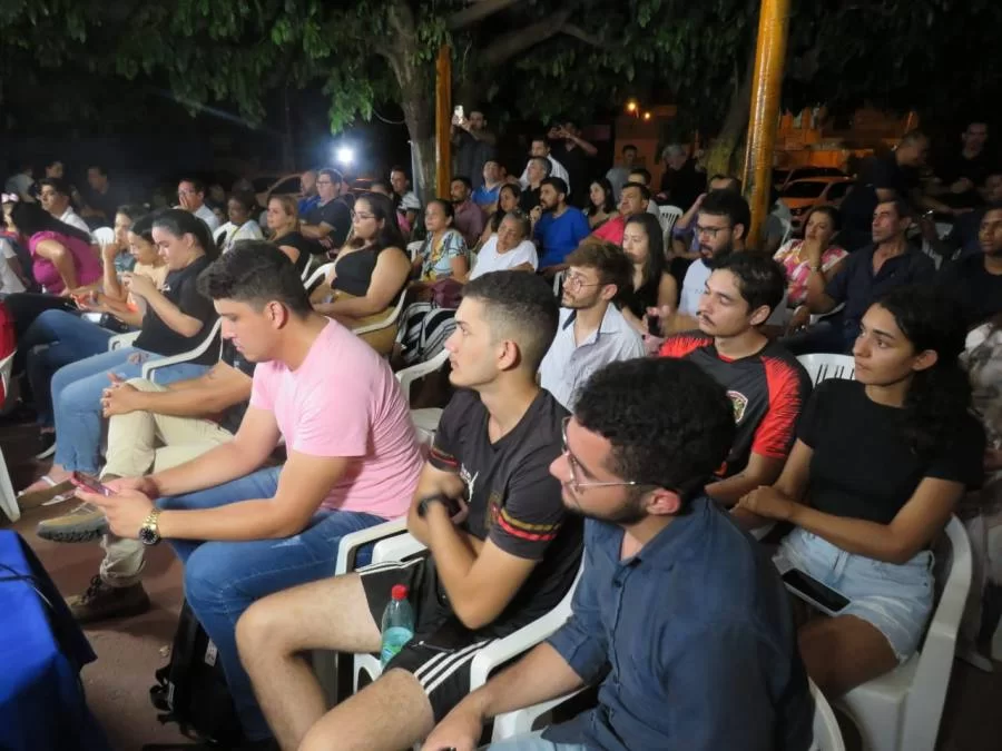 Janad Valcari inicia prestação de contas do mandato nos bairros de Palmas