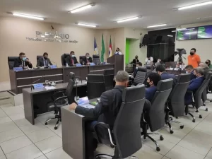 CÃ¢mara de Araguaína elege novo presidente para o biÃªnio 2023/2024