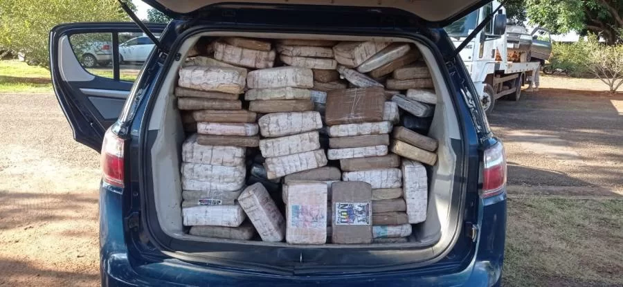 Mais de 300kg de maconha é apreendido pela PRF em Nova Olinda