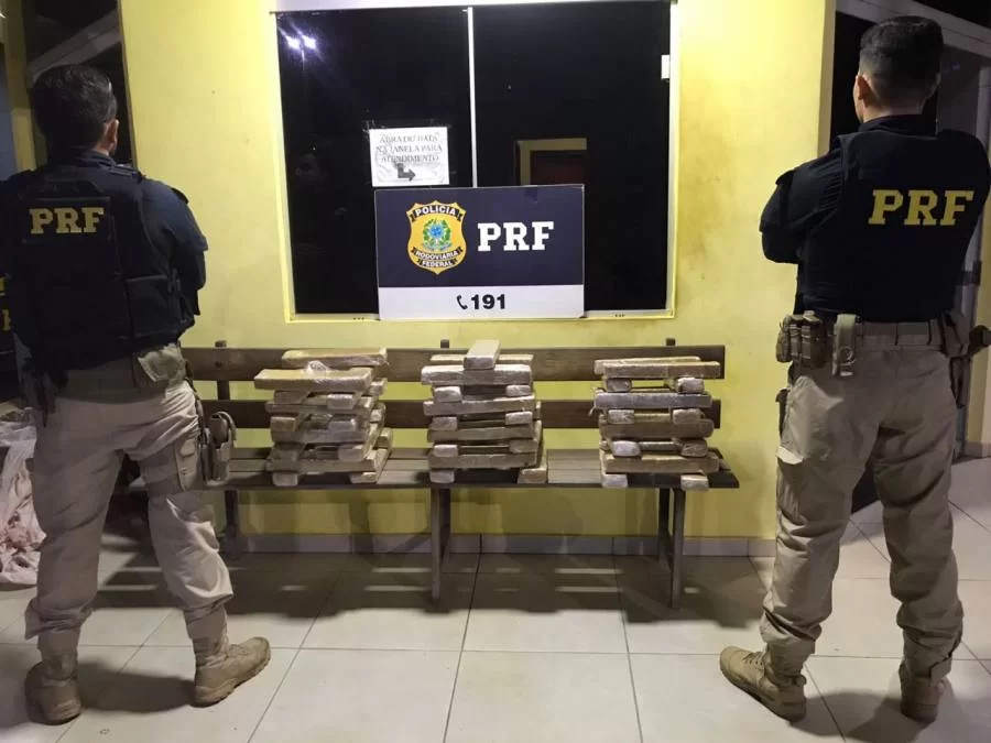 Cerca de 47kg de drogas são encontrados no bagageiro de um ônibus em Guaraí