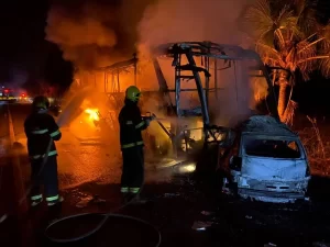Motorista morre carbonizado ao bater de frente com ônibus na BR-153, entre Colinas e BrasilÃ¢ndia