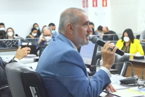 PF investiga ex-secretário, Edgar Tolini, por utilização de aviões contratados pelo estado para viagens pessoais