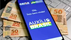 Auxílio Brasil: pagamento ajustado para R$600 é antecipado; confira o calendário