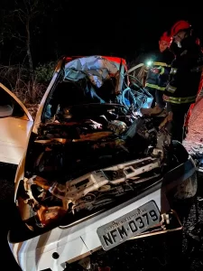 Motorista de carro morre ao colidir de frente com caminhão baú no norte do Estado: Vídeo