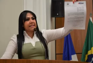 Janad Valcari convoca secretário para dar explicações sobre a licitação do transporte público de Palmas