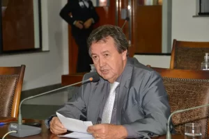 Vilmar requer Unidade de Coleta e Transfusão de sangue em Guaraí