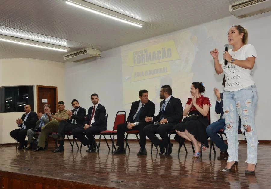 Luana Ribeiro participa da aula inaugural do Curso de FormaÃÂ§ÃÂ£o do Sistema PenitenciÃÂ¡rio
