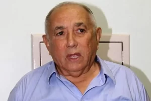 Siqueira Campos deixa UTI, mas segue internado para recuperaÃÂ§ÃÂ£o