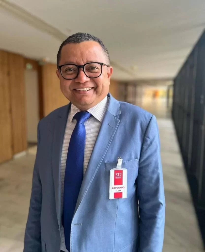 Importantes pautas nacionais de combate ao racismo contam com a defesa de advogado tocantinense