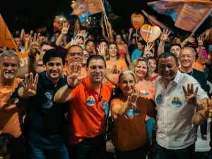 "Campanha política não é balcão de emprego", defende ex-juiz e autor da Lei da Ficha Limpa durante reunião