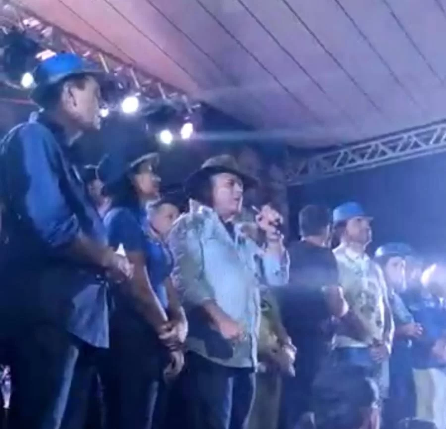 Eduardo do Dertins agradece Wanderlei Barbosa e destaca feitos durante comício em Colinas