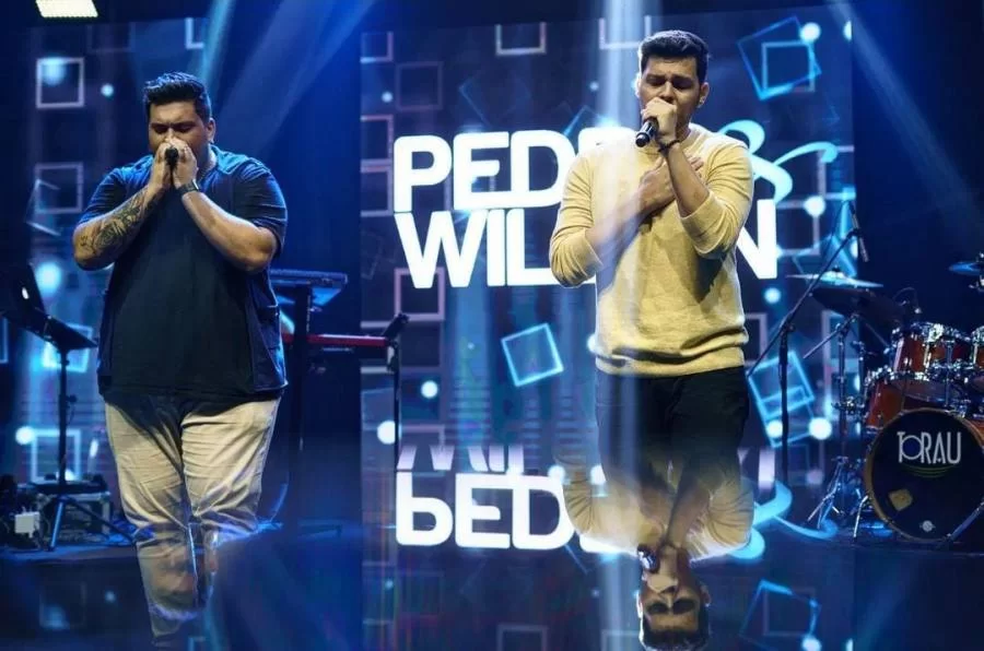 Conheça a dupla sertaneja que vem fazendo sucesso ao interpretar trilha sonora da nova série da Netflix