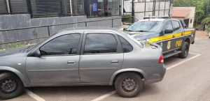 PRF recupera em Paraíso, veículo roubado em Gurupi