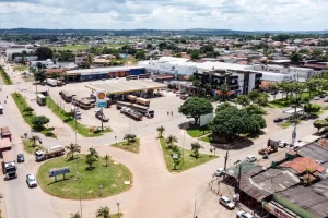 Prefeito realiza antiga reivindicação e inicia asfaltamento da rua Pedro Zamboto no Bairro Tanaka 1