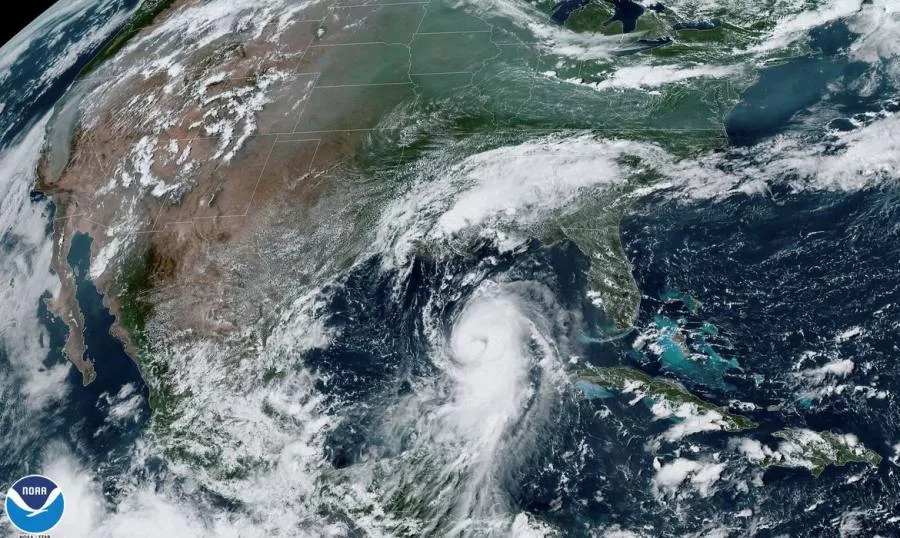 Furacão Ian enfraquece e vira tempestade tropical, mas deixa situação catastrófica na Flórida