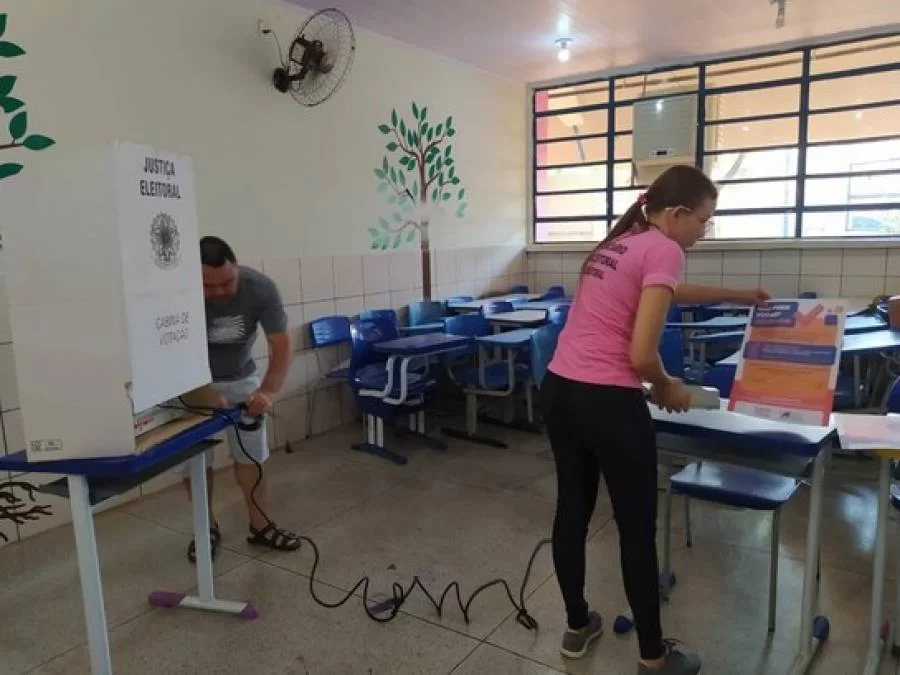 3.957 seções eleitorais estão sendo montadas neste sábado no Tocantins