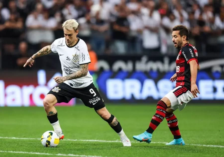 Corinthians e Flamengo se enfrentam em campo nesta quarta-feira, 12, em São Paulo; veja onde assistir