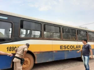 MPTO realiza vistoria em ônibus escolares de Luzimangues e aponta diversas irregularidades