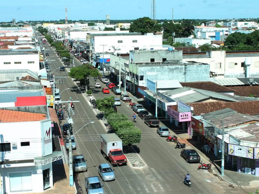 Homem tem surto psicótico, tenta atacar policial com faca e é morto a tiros, em Gurupi