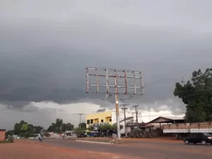 Chuva rÃÂ¡pida anima colinenses mas temperatura volta a subir