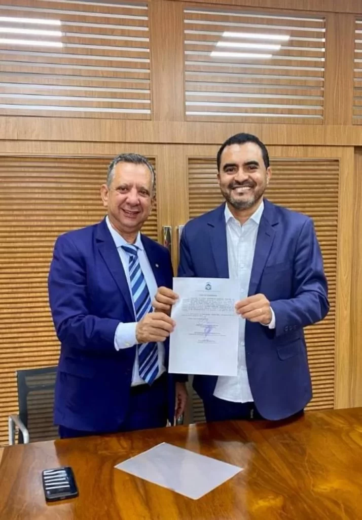 Antonio Andrade assume como governador interino do Tocantins