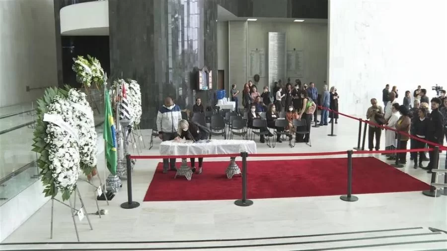 Ator e cantor Rolando Boldrin morre aos 86 anos; corpo é velado nesta quinta, 10, em São Paulo