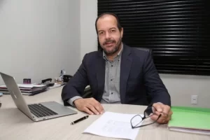 Nova diretoria do Sebrae: Moisés Gomes abre mão da reeleição; entenda